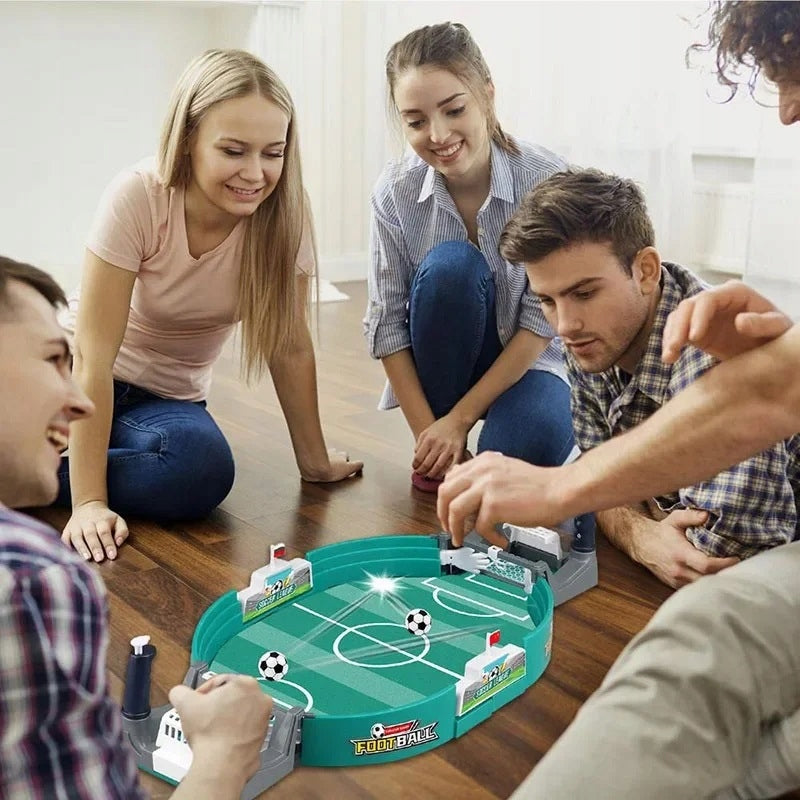 Stalo Futboliukas – Miniatiūrinis Futbolas su Dideliu 57x28 cm Žaidimo Lauku