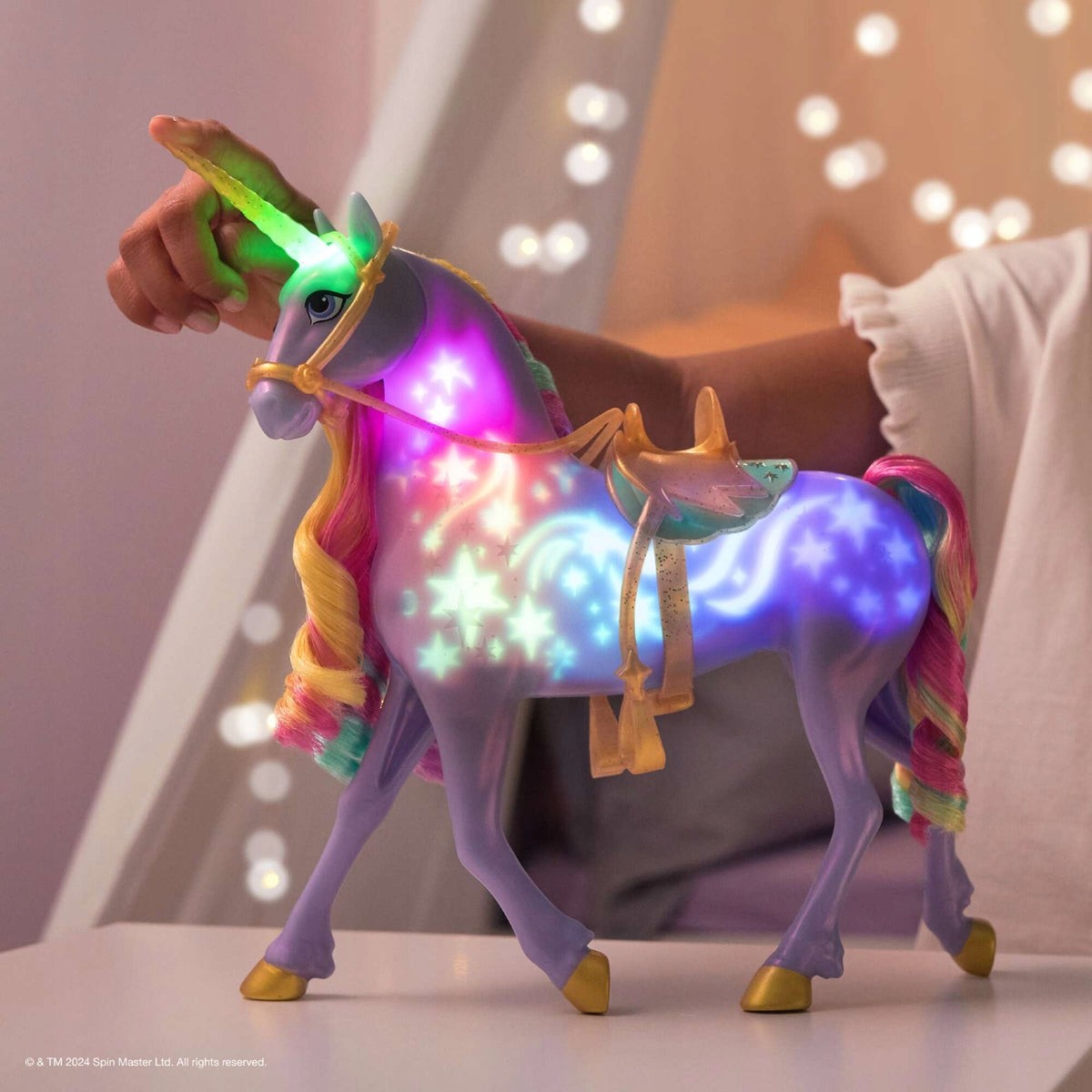 Unicorn Academy Figūrėlė – Vaivorykštinis, Šviečiantis Vienaragis „Wildstar“ su Garso Efektais, 29 cm