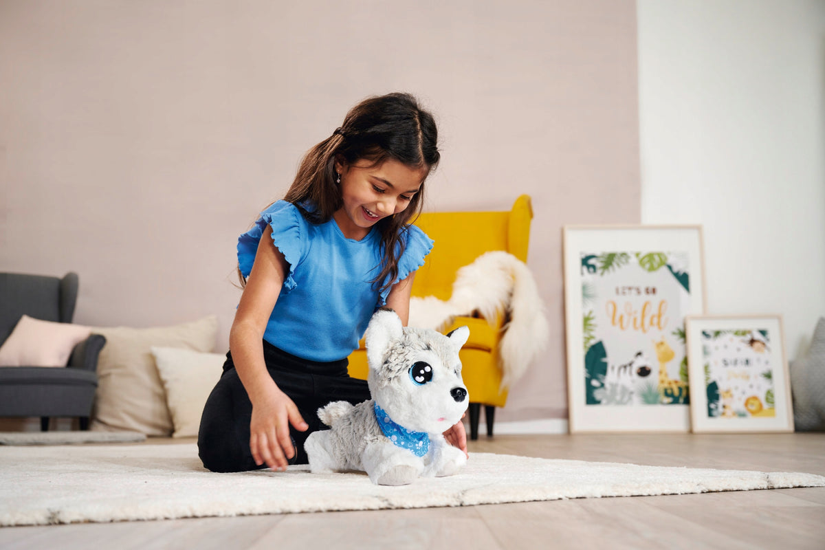 Chi Chi Love Interaktyvus Šuniukas Happy Husky – 12 Komandų, 30 Cm