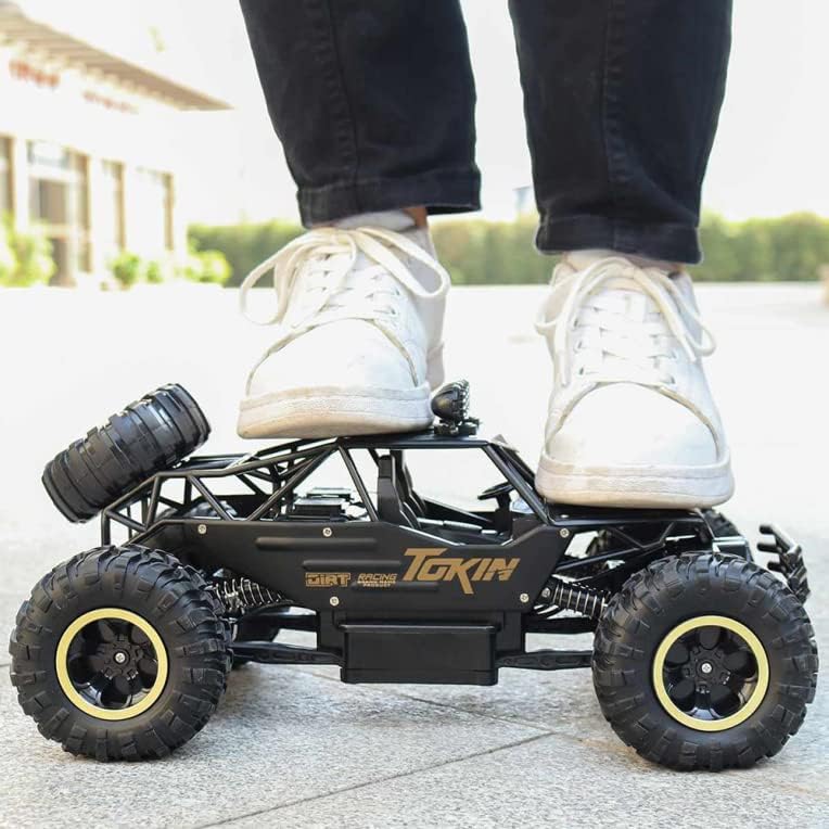 Didelis Nuotolinio Valdymo Automobilis RC – Metalinis Visureigis su Pavara 4x4, Mastelis 1:12