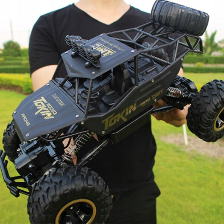Didelis Nuotolinio Valdymo Automobilis RC – Metalinis Visureigis su Pavara 4x4, Mastelis 1:12