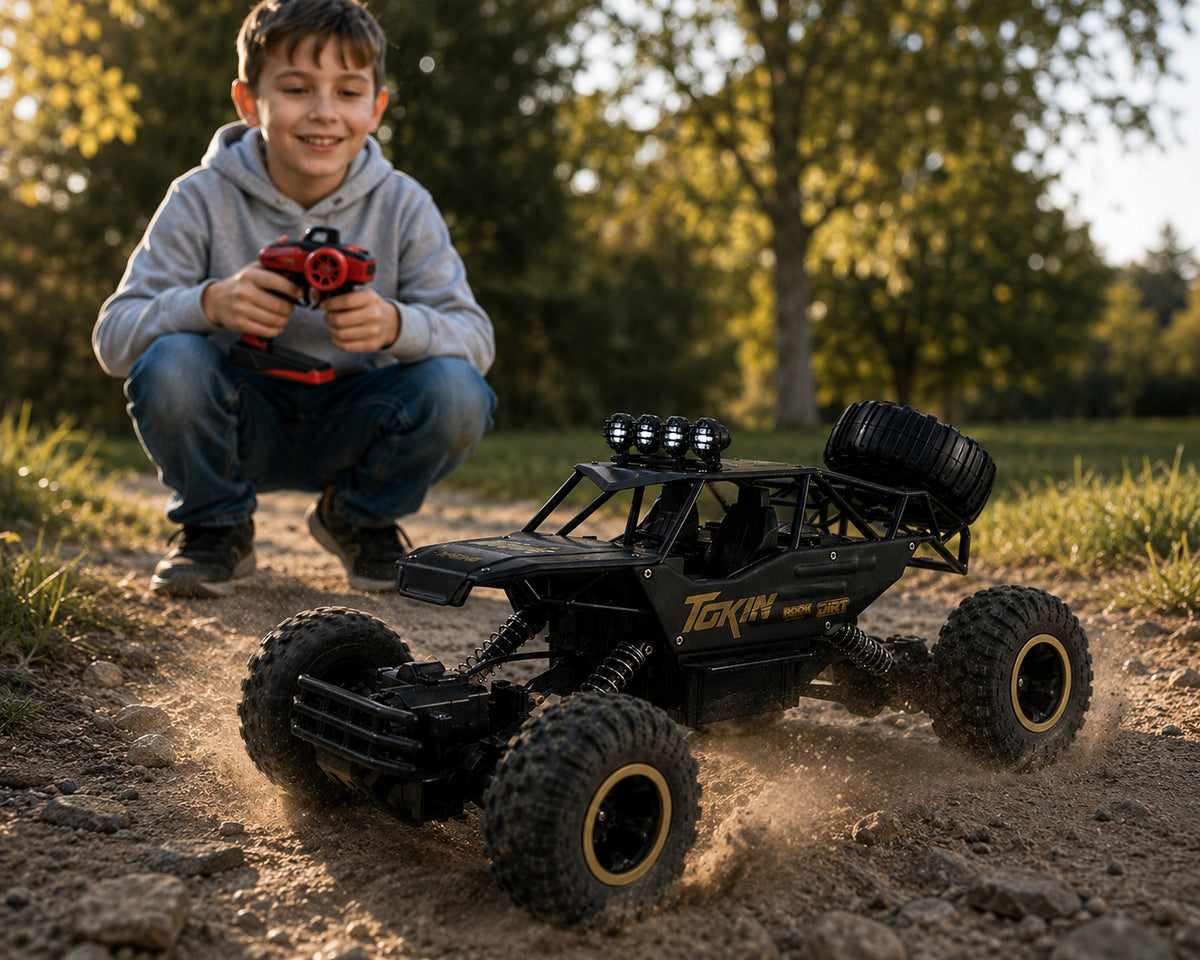 Didelis Nuotolinio Valdymo Automobilis RC – Metalinis Visureigis su Pavara 4x4, Mastelis 1:12