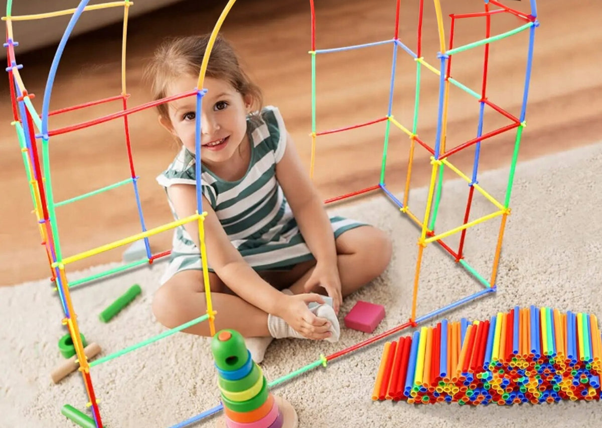Konstrukciniai Šiaudeliai-Vamzdeliai – 400 Elementų Rinkinys Vaikams Dėžutėje