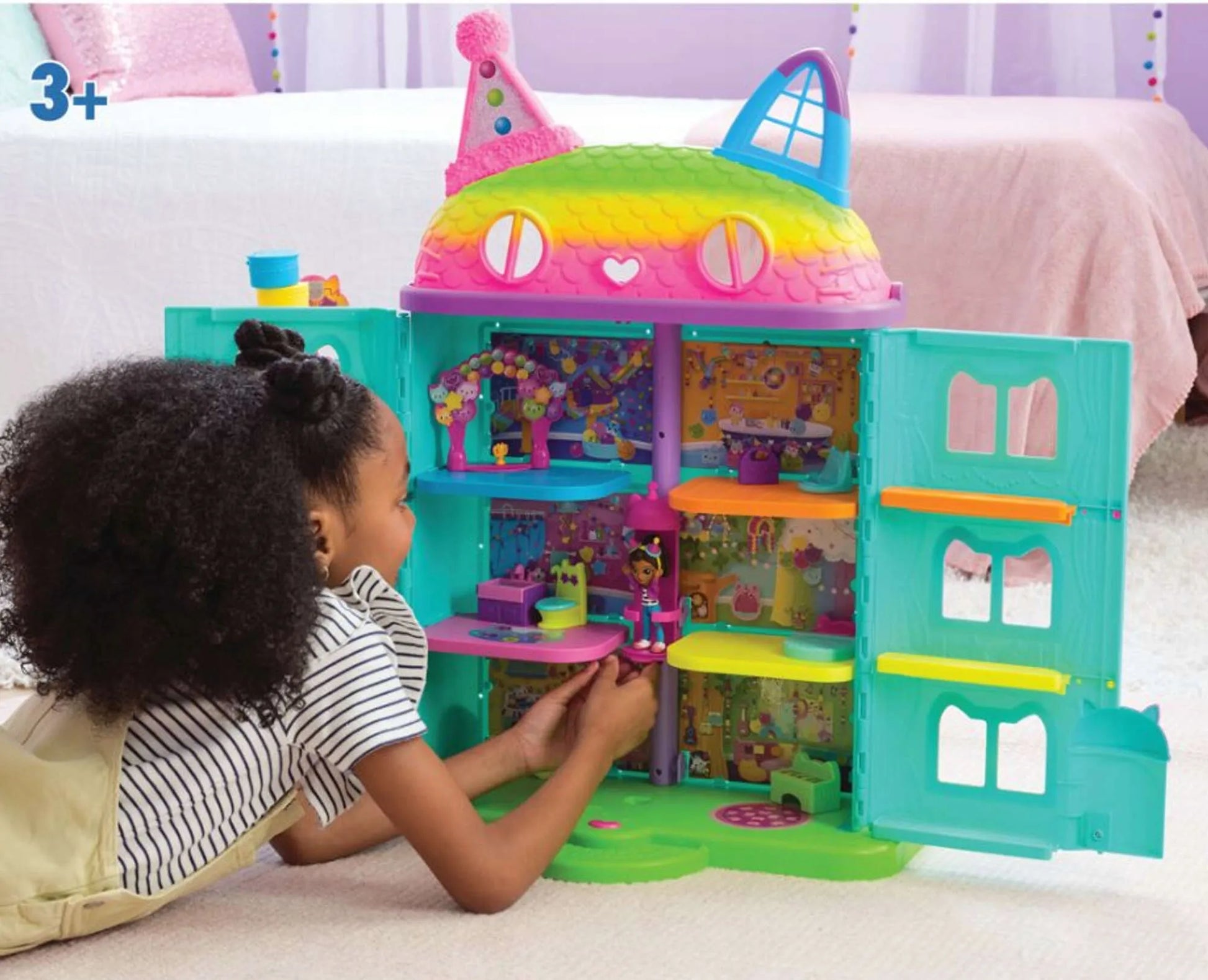 Gabby's Dollhouse didysis interaktyvus vaivorykštinis namas + lėlė Gabby su garsais 60 cm