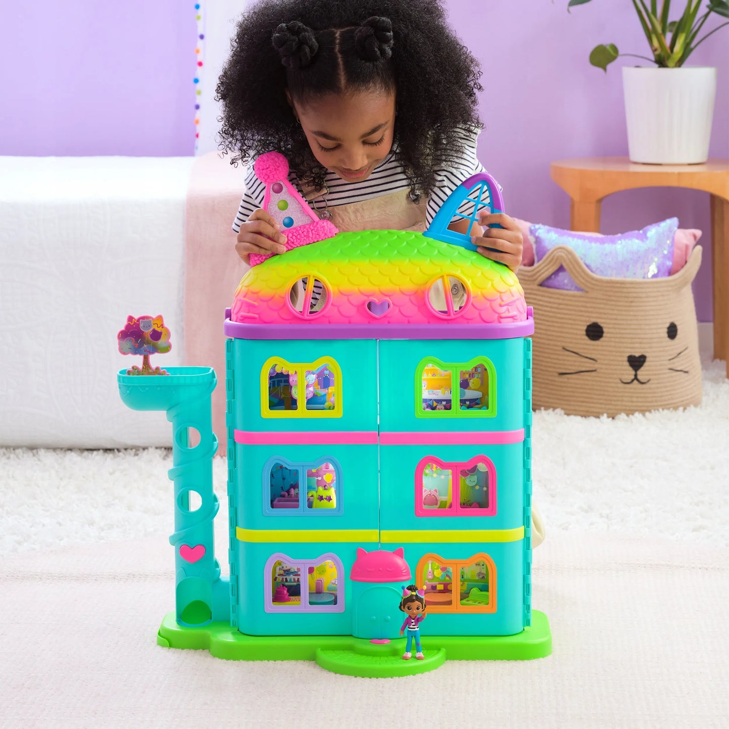 Gabby's Dollhouse didysis interaktyvus vaivorykštinis namas + lėlė Gabby su garsais 60 cm
