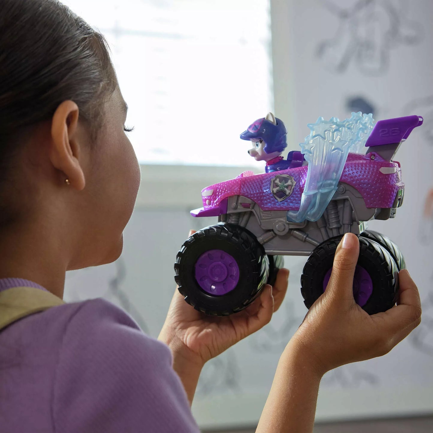 PAW PATROL ROXI visureigis RESCUE WHEELS + figūrėlė