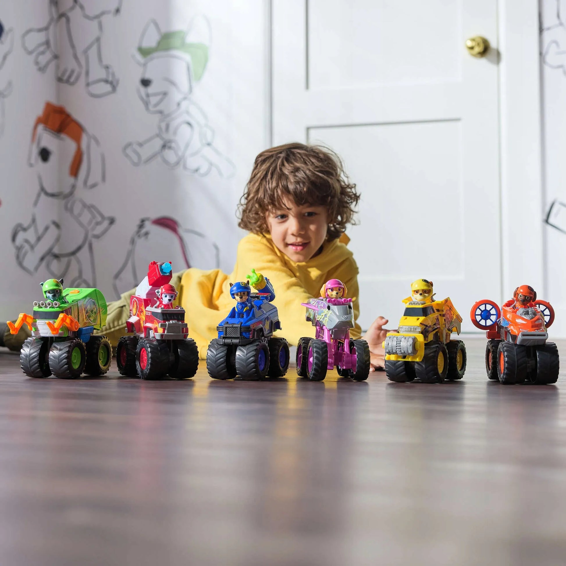 PAW PATROL ROXI visureigis RESCUE WHEELS + figūrėlė