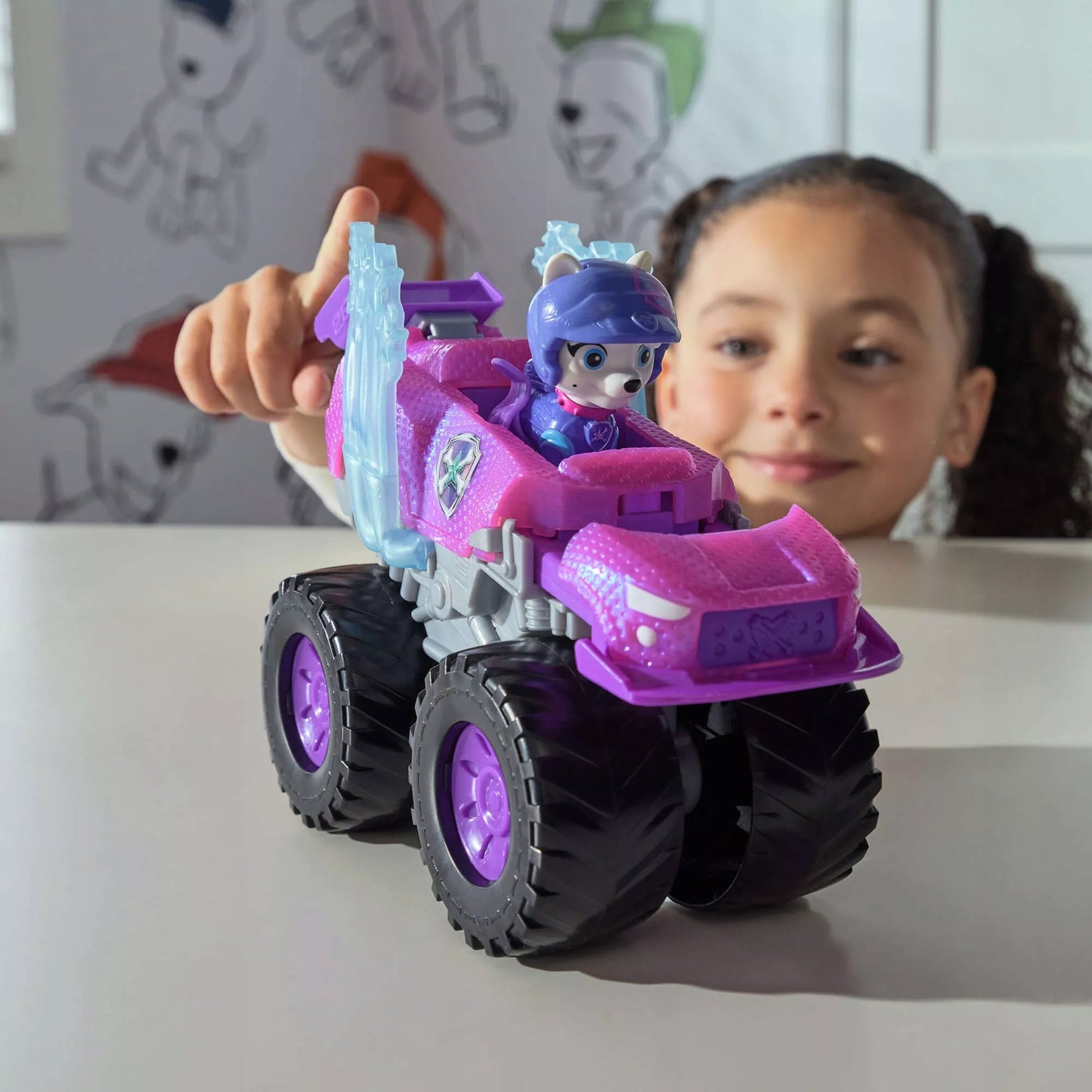 PAW PATROL ROXI visureigis RESCUE WHEELS + figūrėlė