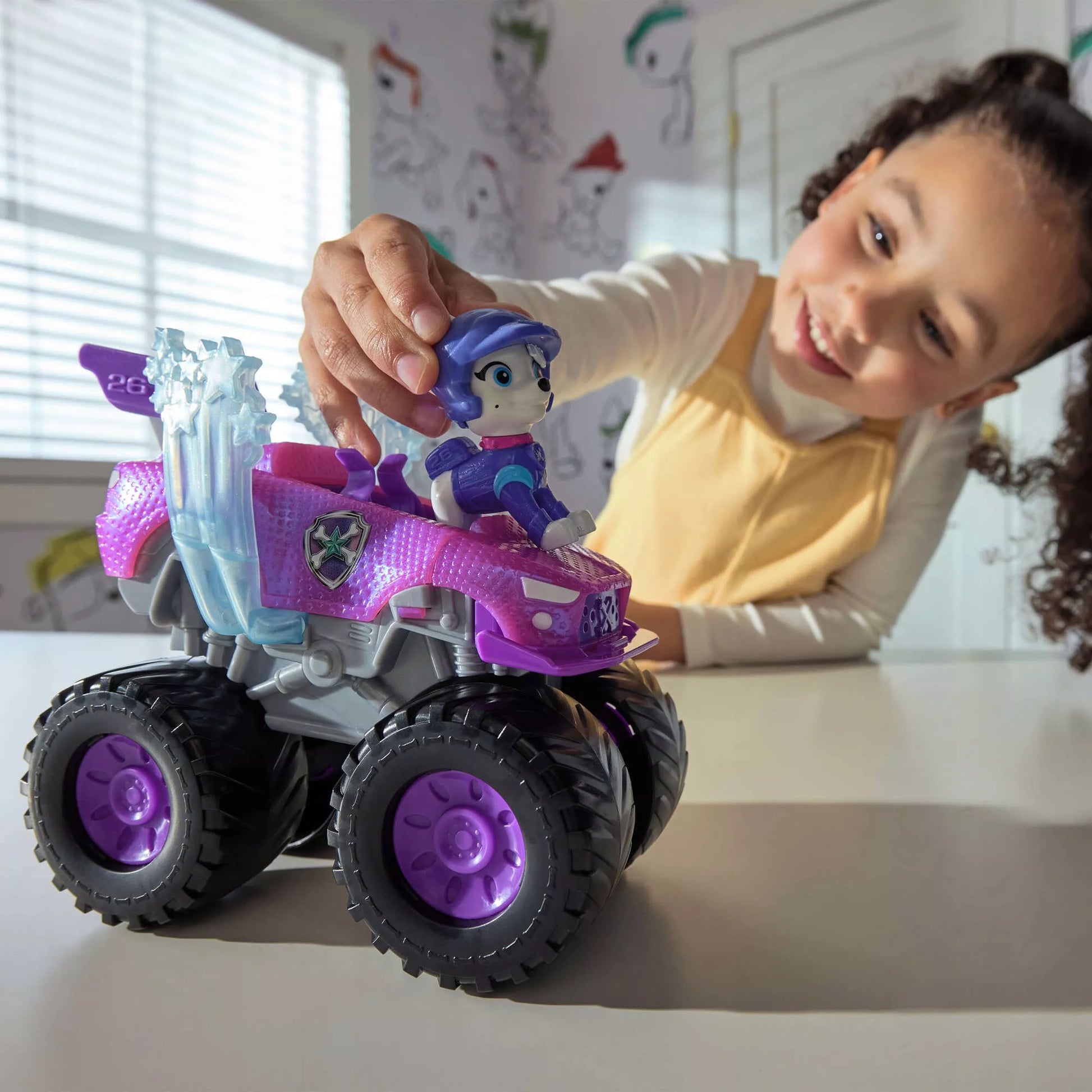 PAW PATROL ROXI visureigis RESCUE WHEELS + figūrėlė