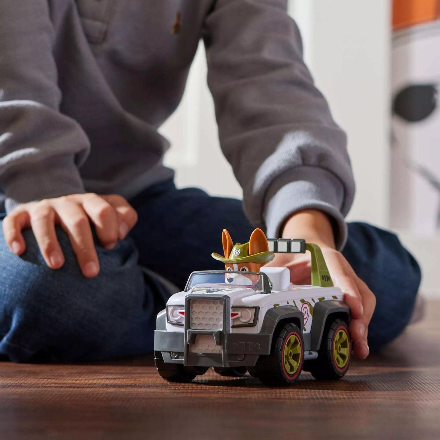 PAW PATROL TRACKER VISUREIGIS DŽIPAS + FIGŪRĖLĖ