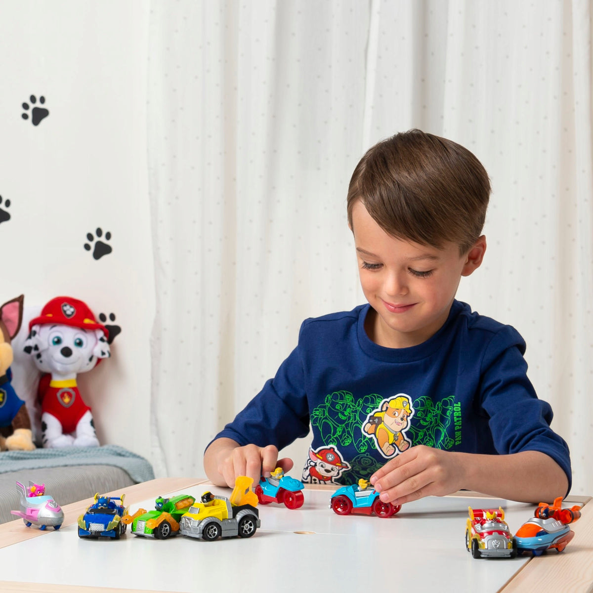 Šunų Patrulis – 8 Metalinių Automobiliukų Rinkinys Mighty Pups True Metal 7,5 cm + Dovana