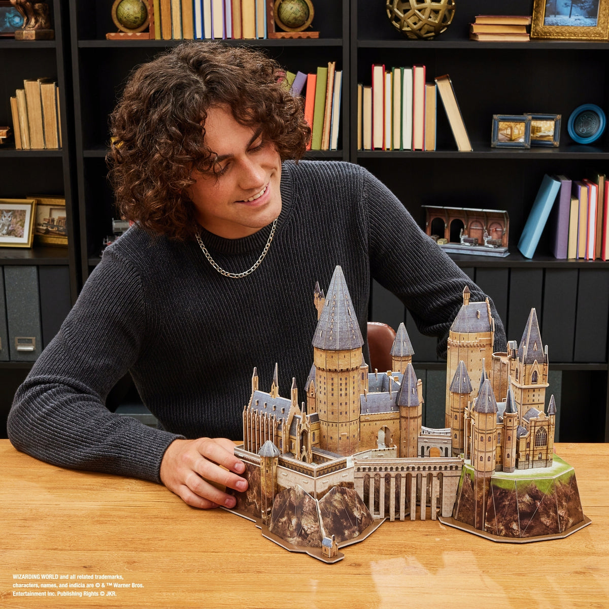 3D Dėlionė „Hogvartso Pilis“ – Harry Potter 4D Build, 48 cm + Dovana