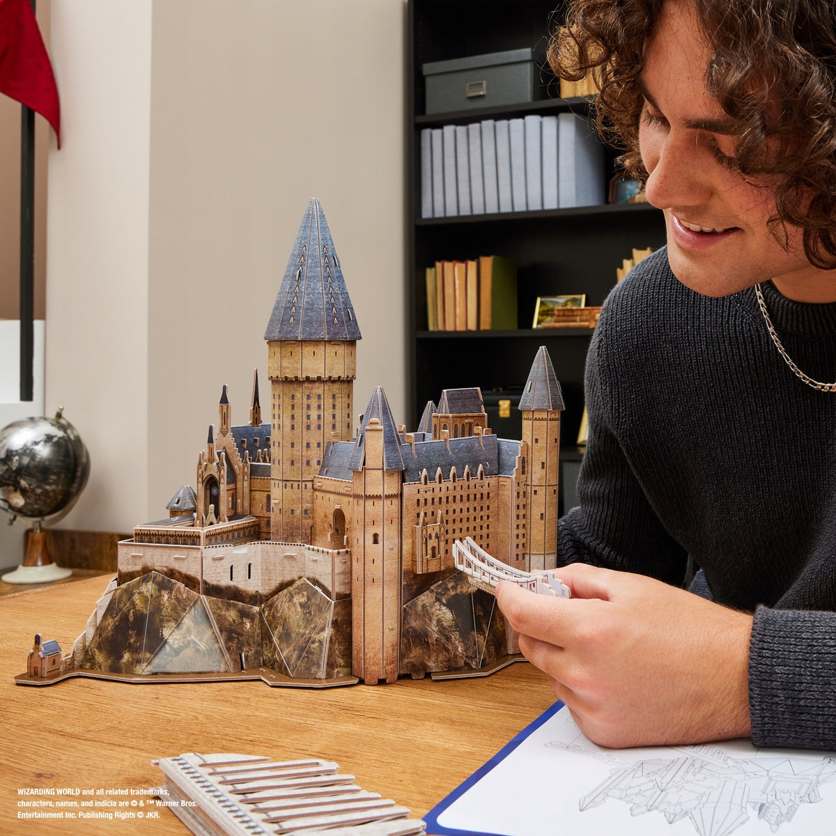 3D Dėlionė „Hogvartso Pilis“ – Harry Potter 4D Build, 48 cm + Dovana