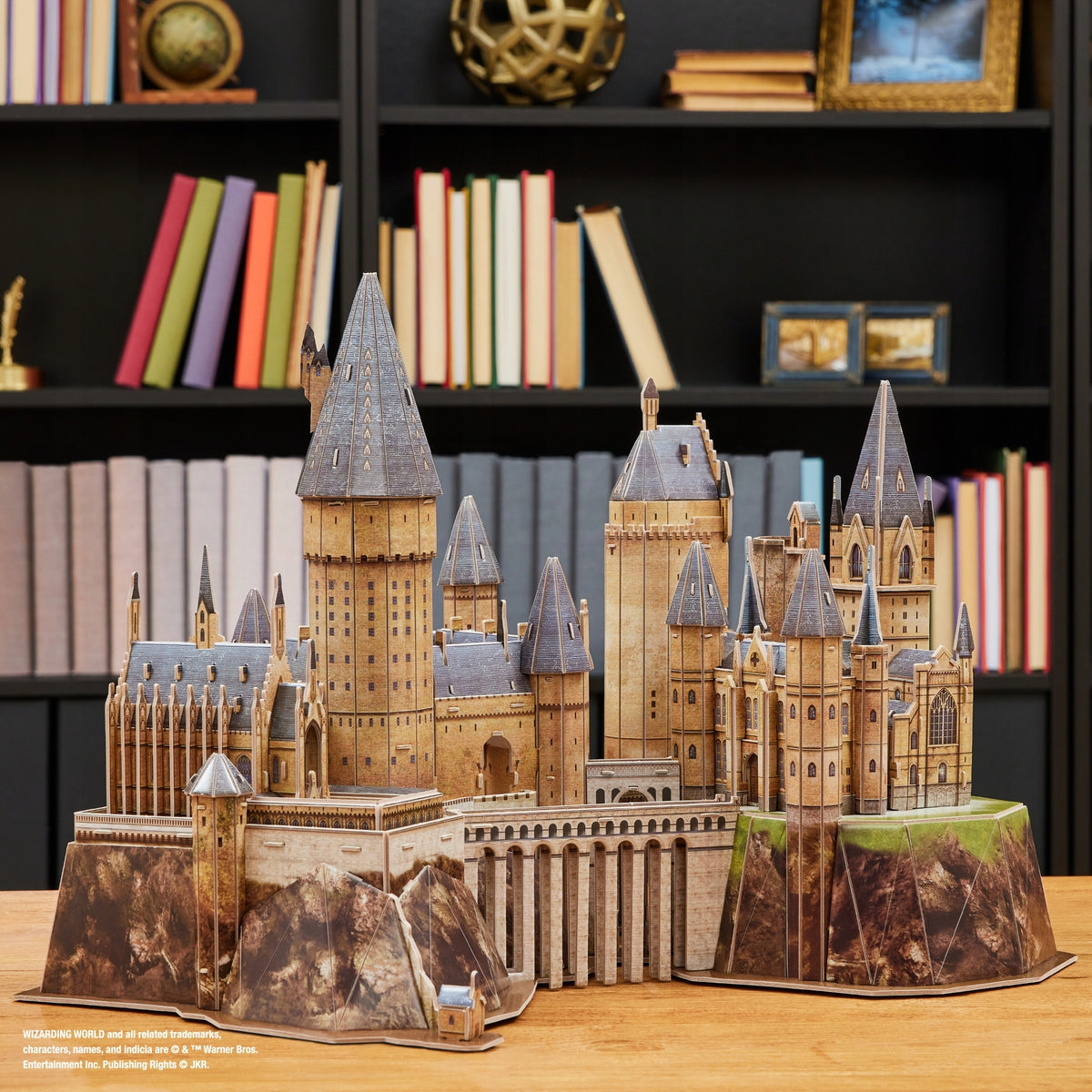 3D Dėlionė „Hogvartso Pilis“ – Harry Potter 4D Build, 48 cm + Dovana