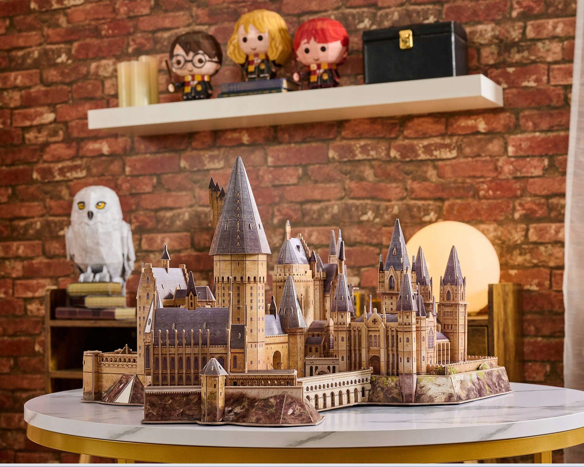 3D Dėlionė „Hogvartso Pilis“ – Harry Potter 4D Build, 48 cm + Dovana