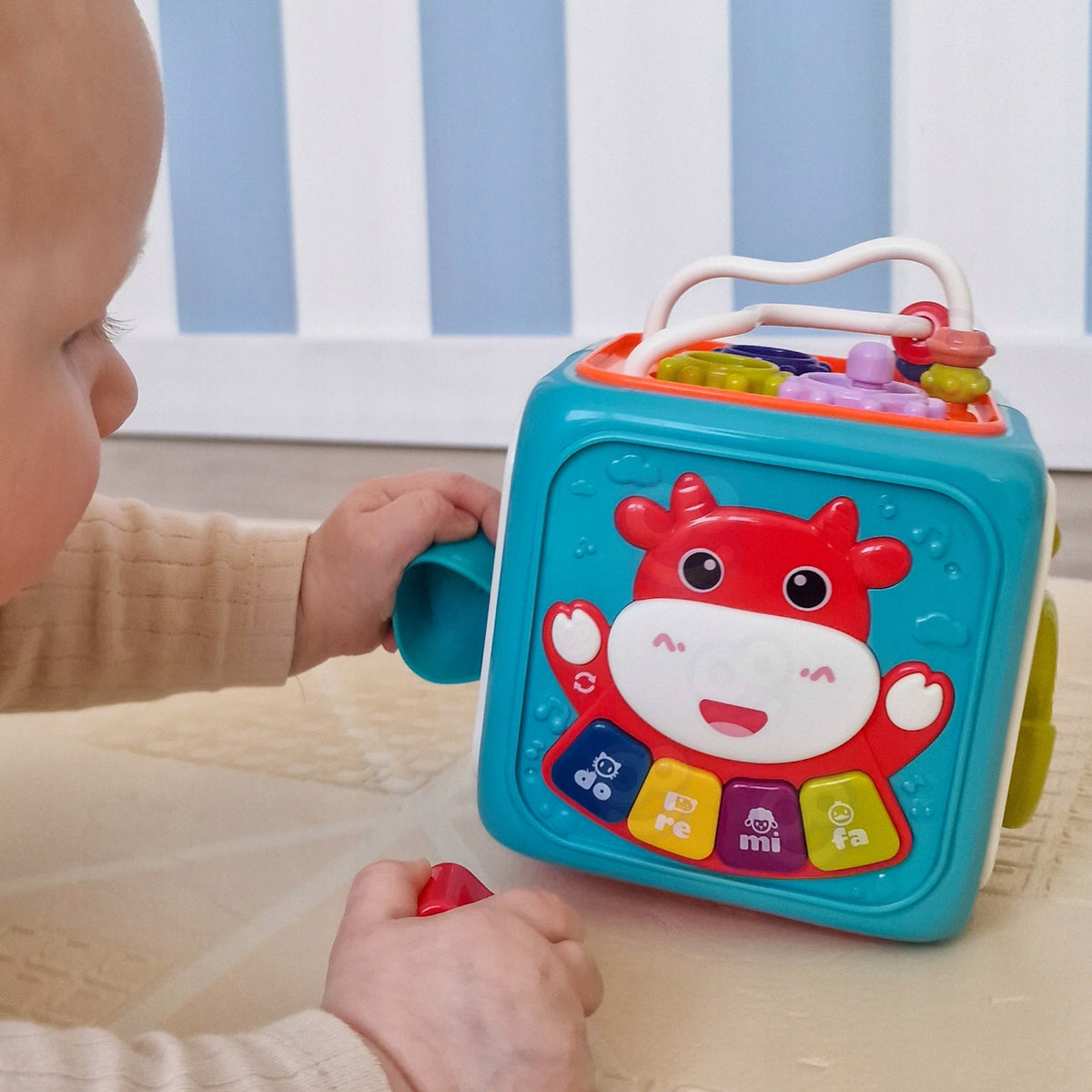 Woopie Baby Interaktyvus Sensorinis Edukacinis Montessori Kubas-Rūšiuoklė 6in1