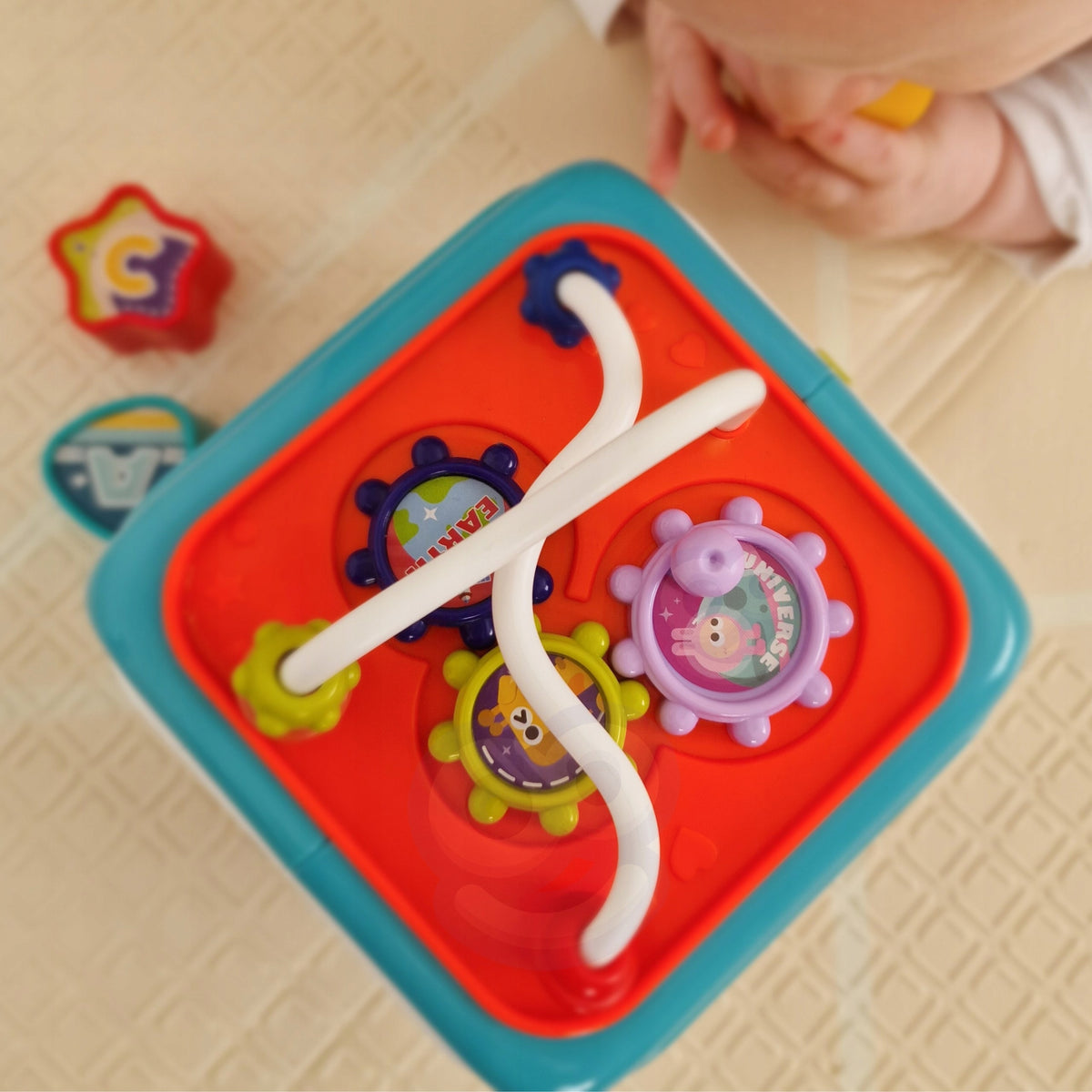 Woopie Baby Interaktyvus Sensorinis Edukacinis Montessori Kubas-Rūšiuoklė 6in1