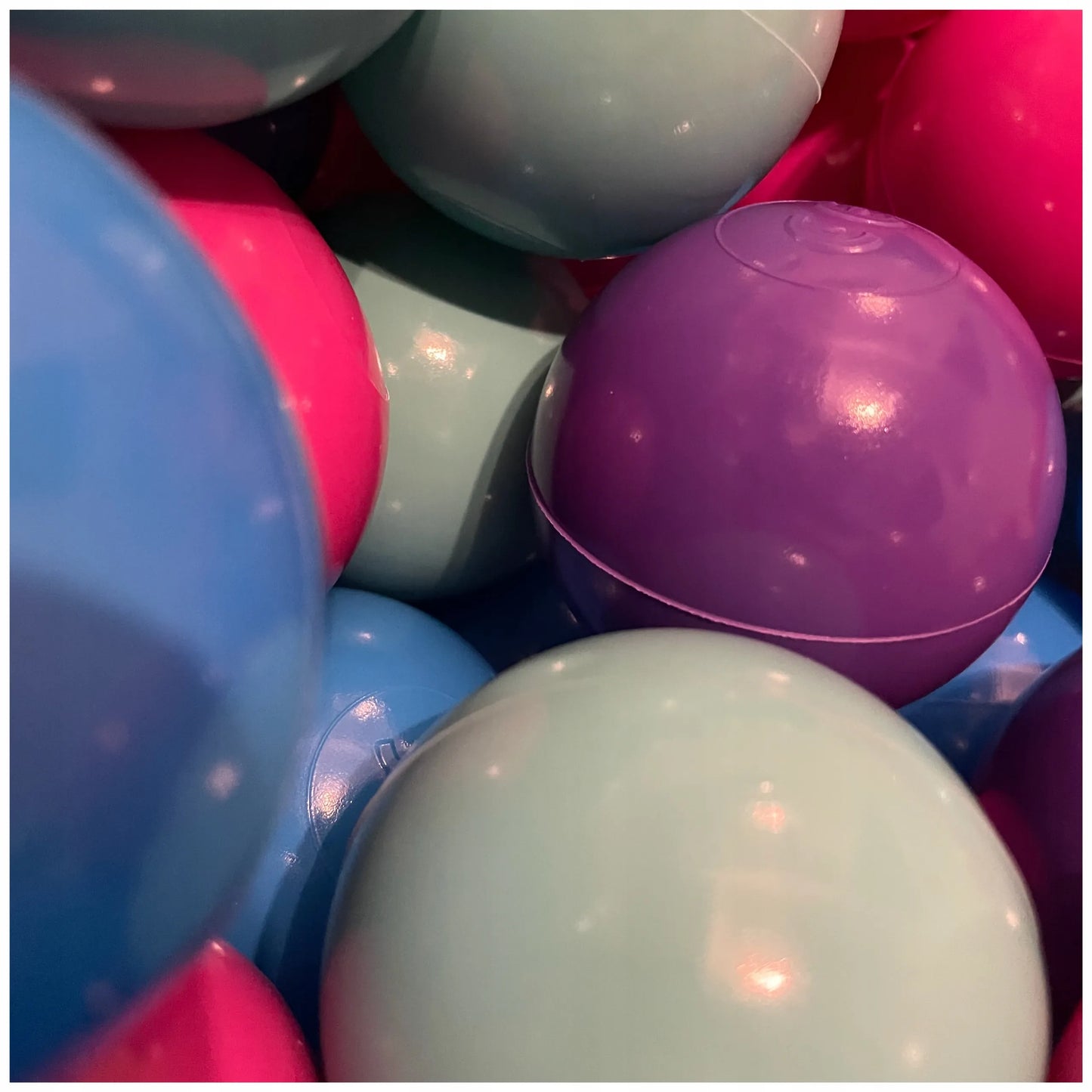 BubbleHuggle kamuoliukai – kamuoliai, kamuoliukai sausam baseinui, 200 vnt. (skersmuo 6 cm)