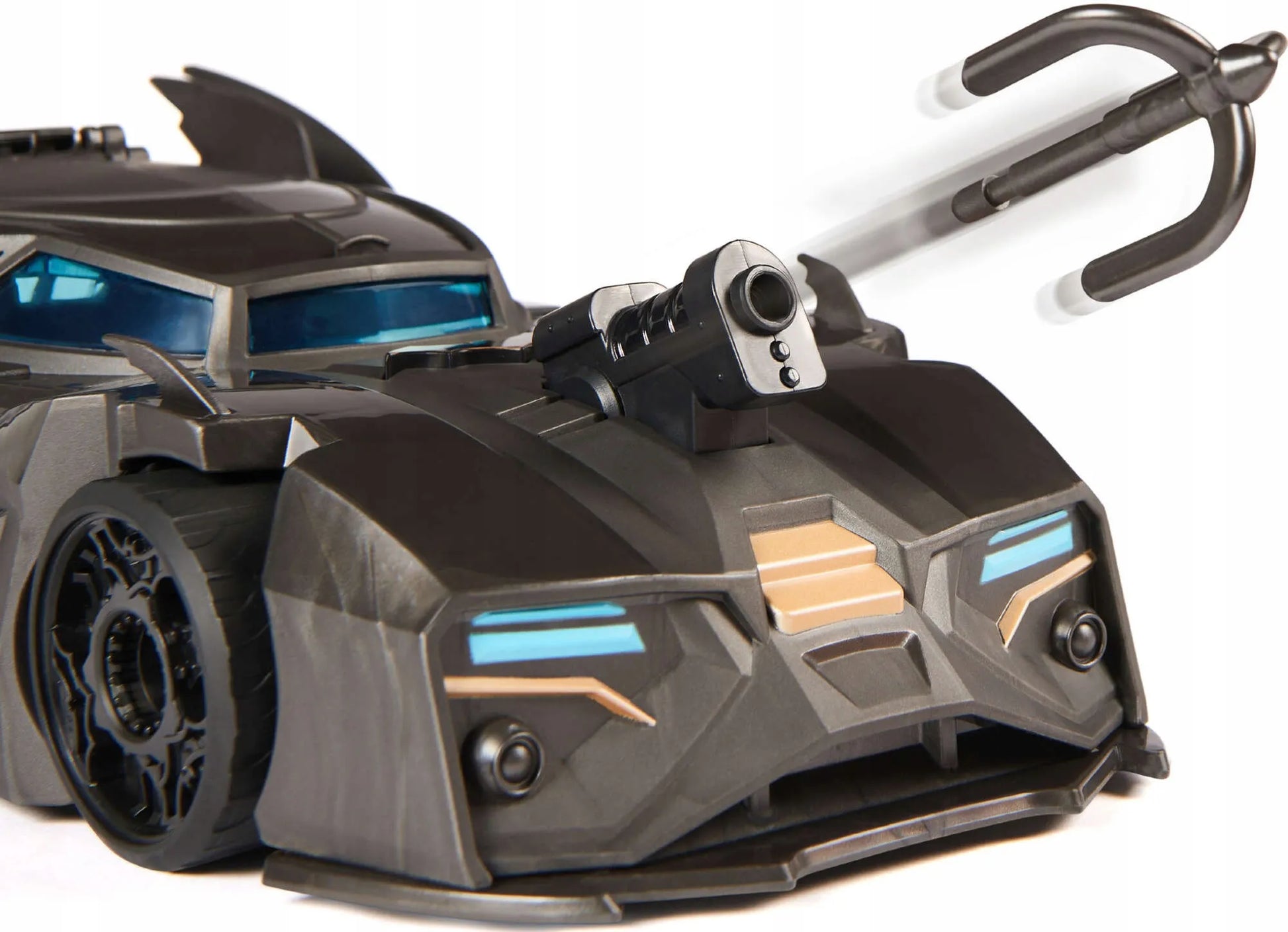 DC COMICS Batman figūrėlės rinkinys 10 cm + Crusader Batmobile 4+