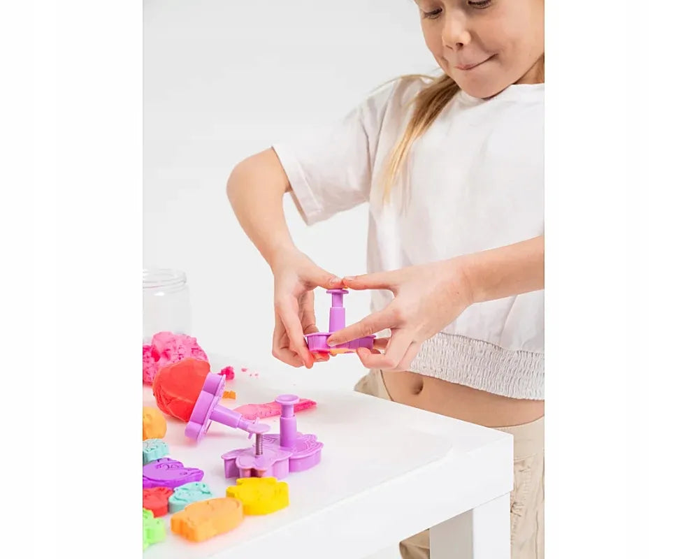 EPEE MISIOLINA 1 PAKUOTĖ VIOLETINĖS PLASTIKINĖS MASĖS + 1 FORMELĖ