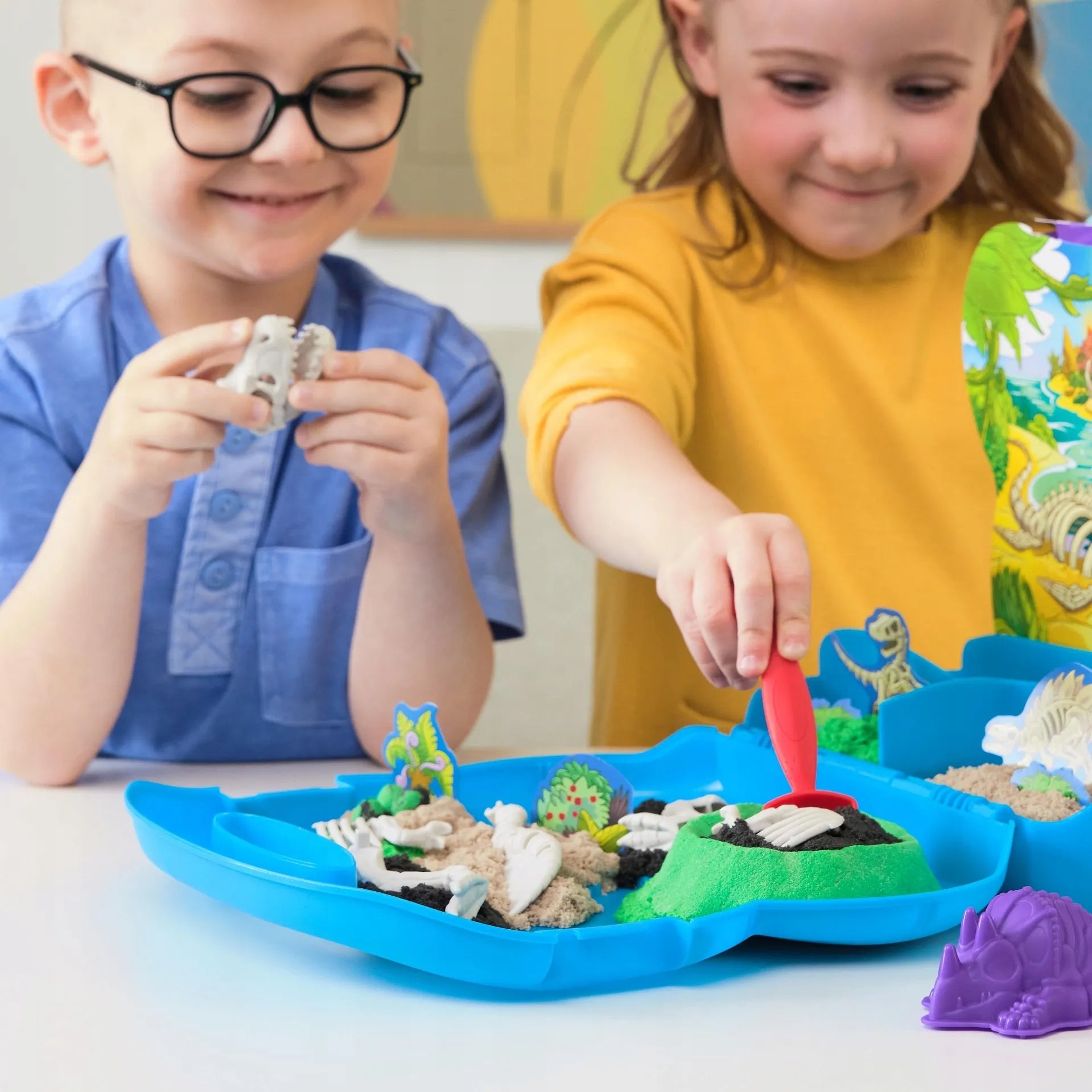 Kinetinis smėlis Dinozaurų kasinėjimai T-REX su skeletu ir priedais