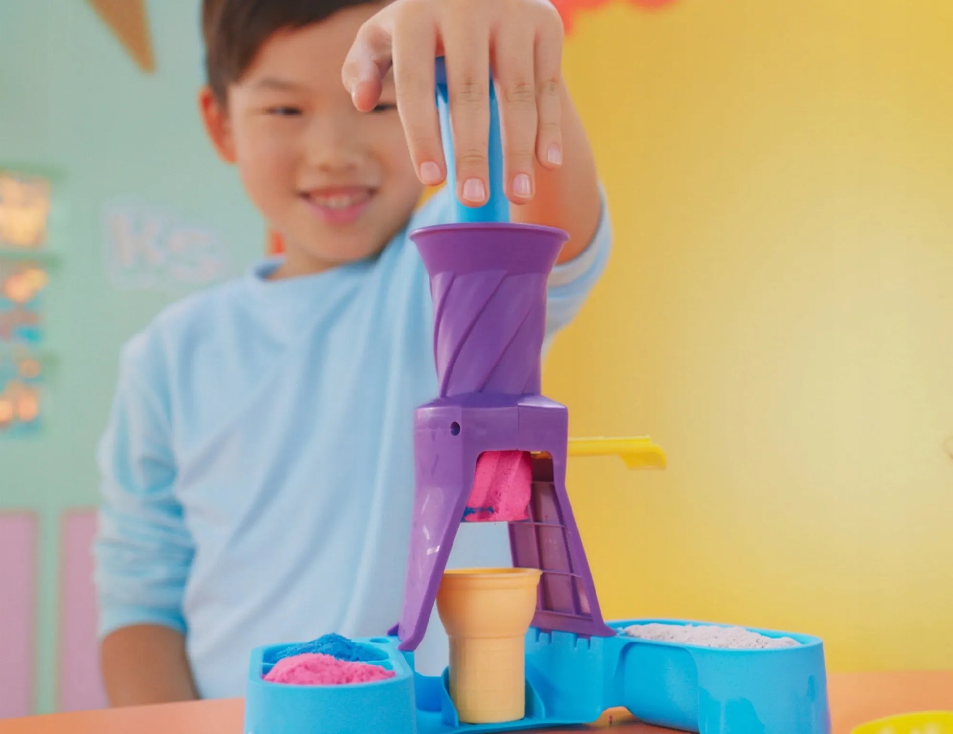 Kinetinis smėlis rinkinys KINETIC SAND ledų gaminimo mašina + priedai