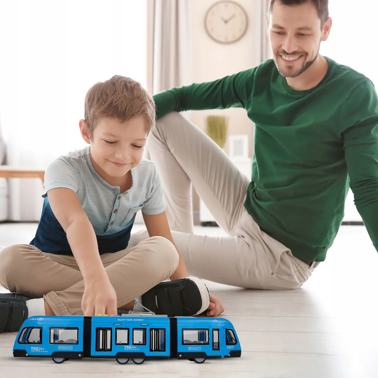MalPlay tramvajus žaislas su garsais, šviesomis ir atidaromomis durimis