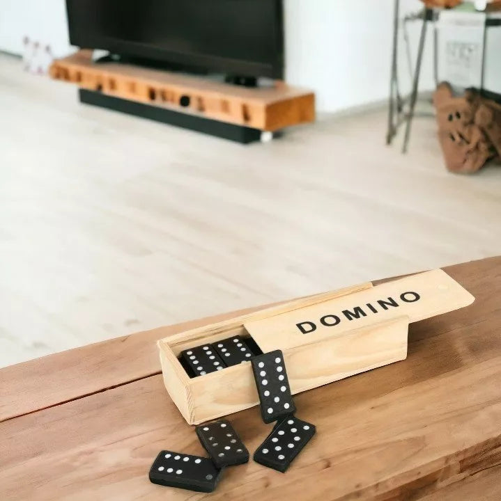 Medinis edukacinis domino žaidimas šeimai