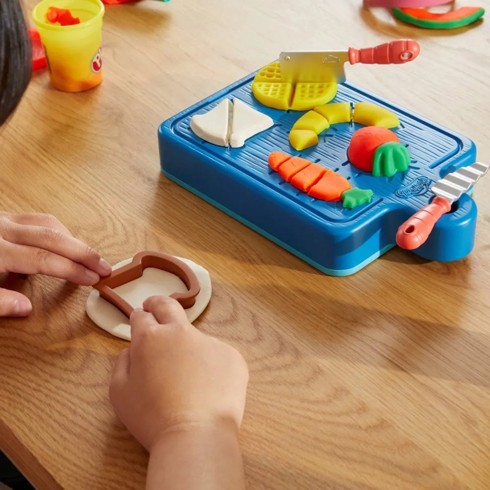 PLAY-DOH modelino rinkinys mažajam virtuvės šefui F6904