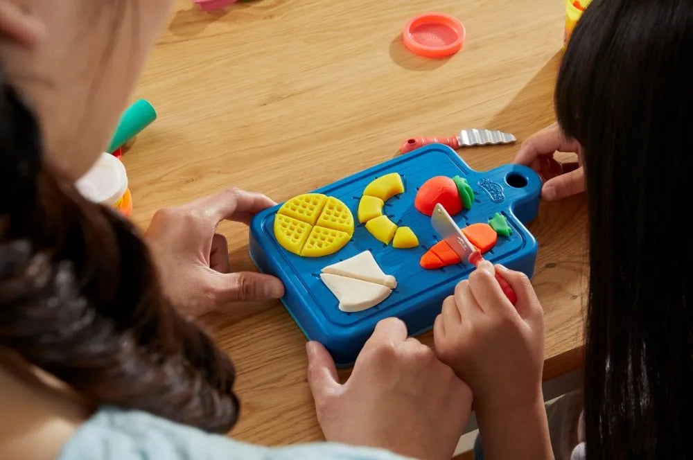 PLAY-DOH modelino rinkinys mažajam virtuvės šefui F6904