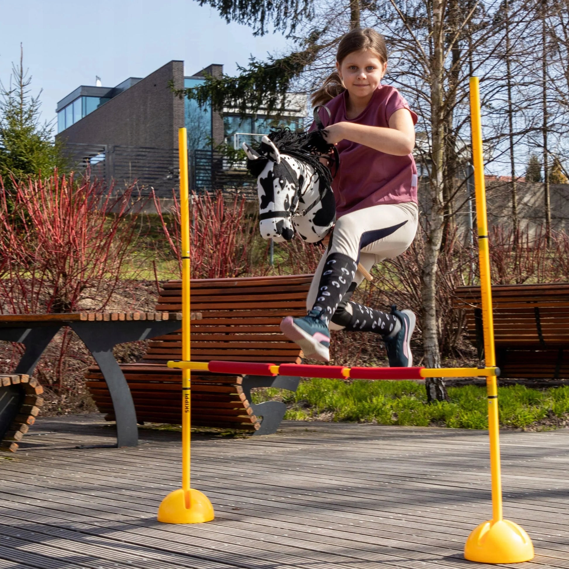 Skippi kliūtis šokinėjimui su „Hobby Horse“ arkliuku, 135 cm