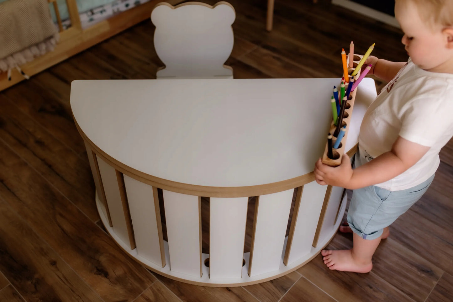 Stalviršis Obubu vaikų supynėms, baltas, Montessori staliukas