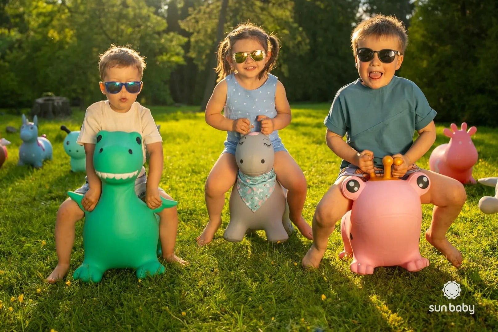 Sun Baby guminis šokliukas vaikams rožinė varlytė su pompa
