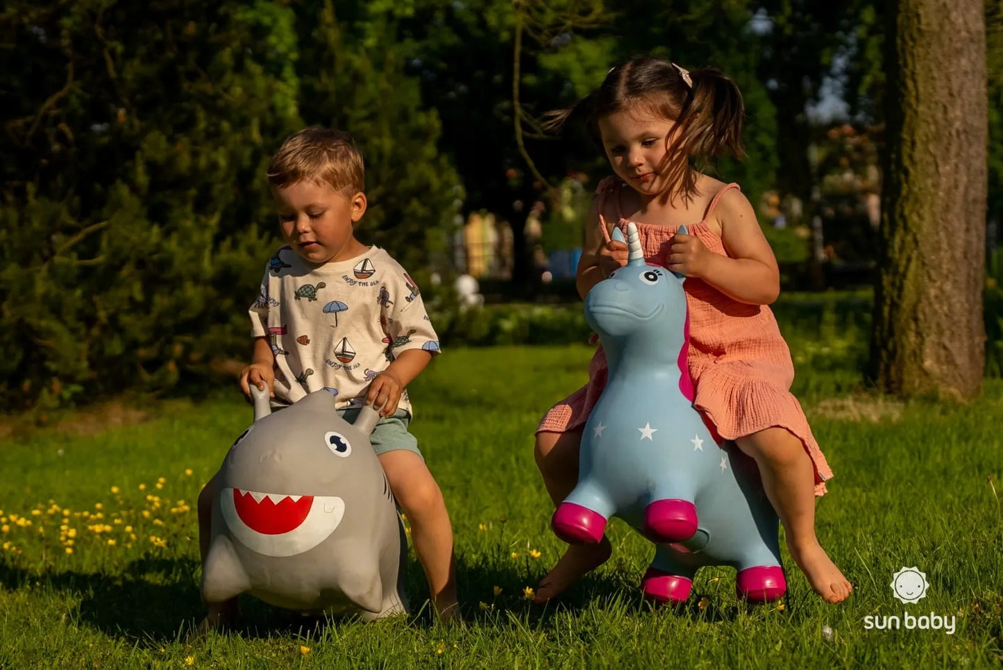 Sun Baby guminis šokliukas vaikams su pompos komplektu, šuniukas