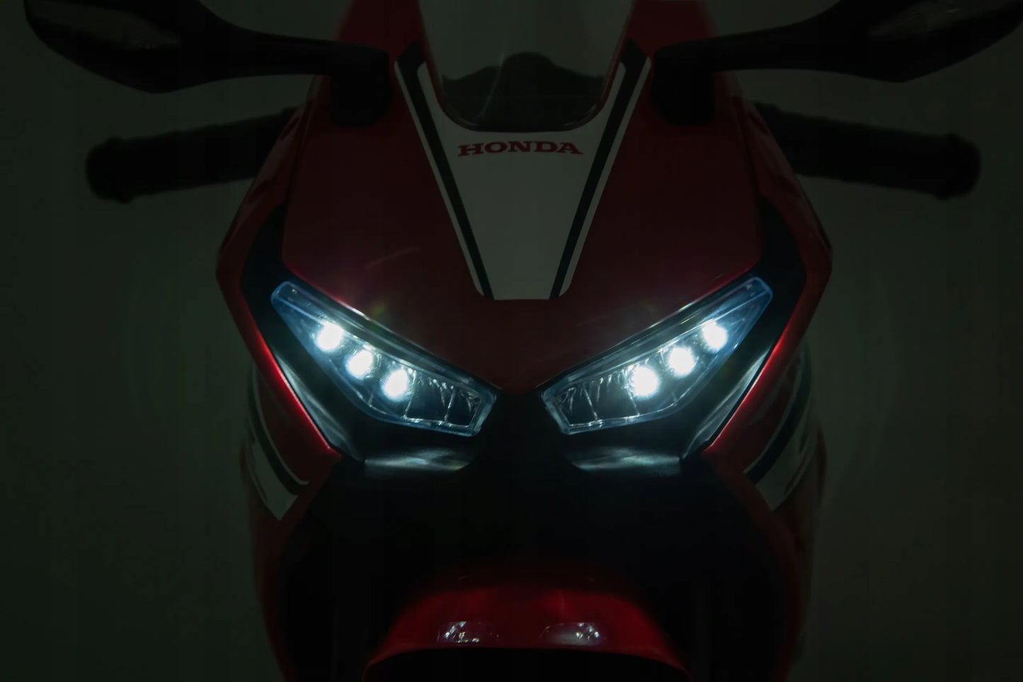 Vaikiškas akumuliatorinis motociklas Honda CBR – raudonas