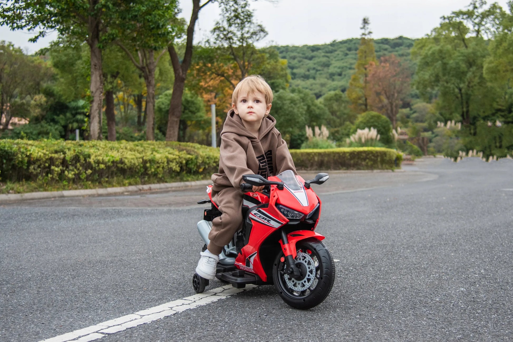 Vaikiškas akumuliatorinis motociklas Honda CBR – raudonas