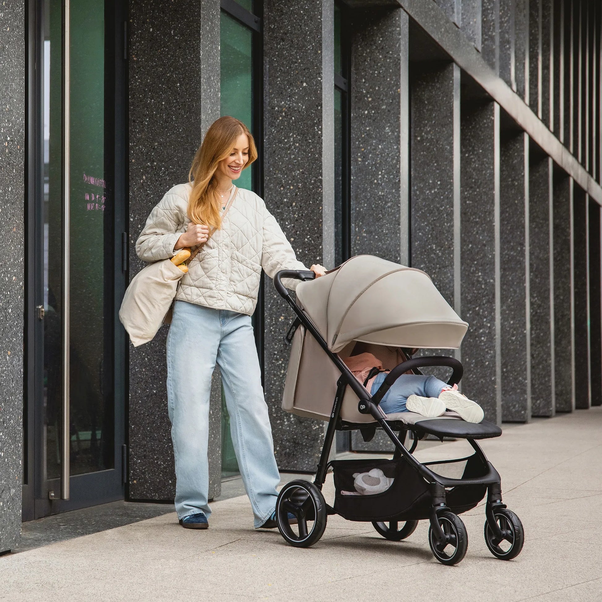 Vaikiškas sportinis vežimėlis Kinderkraft TRIG 3 22kg lengvas sulankstomas juodas